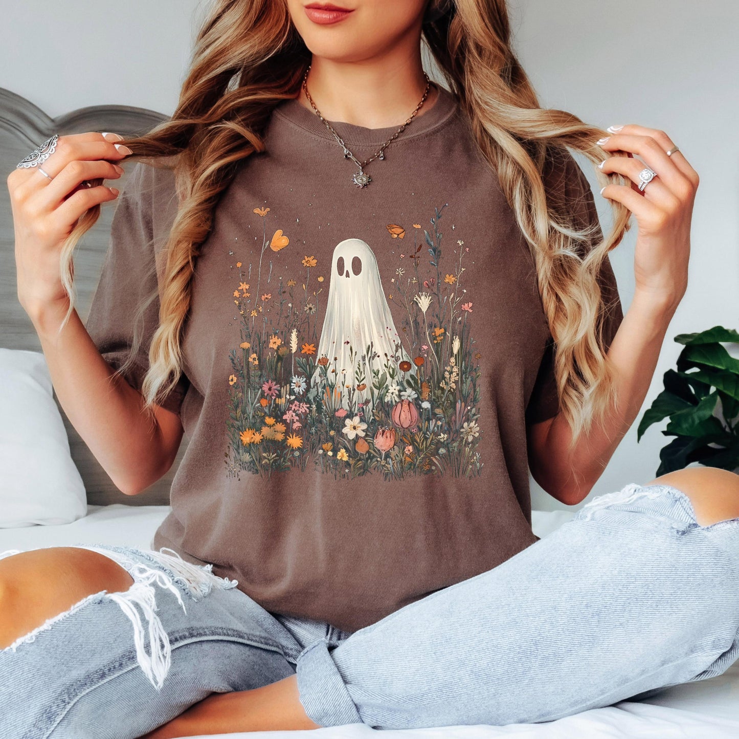 Ghost Wildflower Shirt, Cute Halloween Ghost Tee, Floral Ghost T Shirt, Spooky Cottagecore Shirt, Fall Graphic Tee, Comfort Colors Shirt