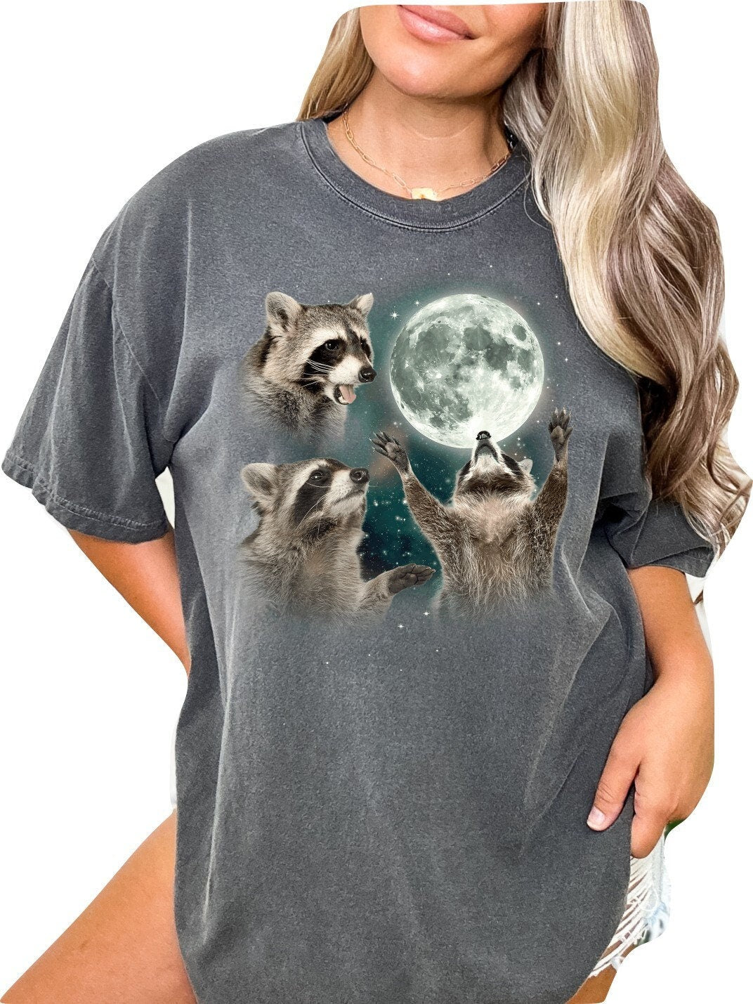 Raccoon Shirt Three Raccoons Howling at the Moon Shirt Graphic Shirt Women Shirt Comfort Color Shirt Raccoon Lover Shirt Raccoon Moon Shirt