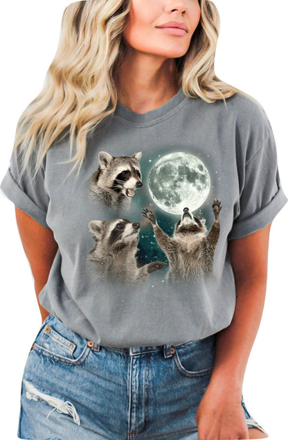 Raccoon Shirt Three Raccoons Howling at the Moon Shirt Graphic Shirt Women Shirt Comfort Color Shirt Raccoon Lover Shirt Raccoon Moon Shirt