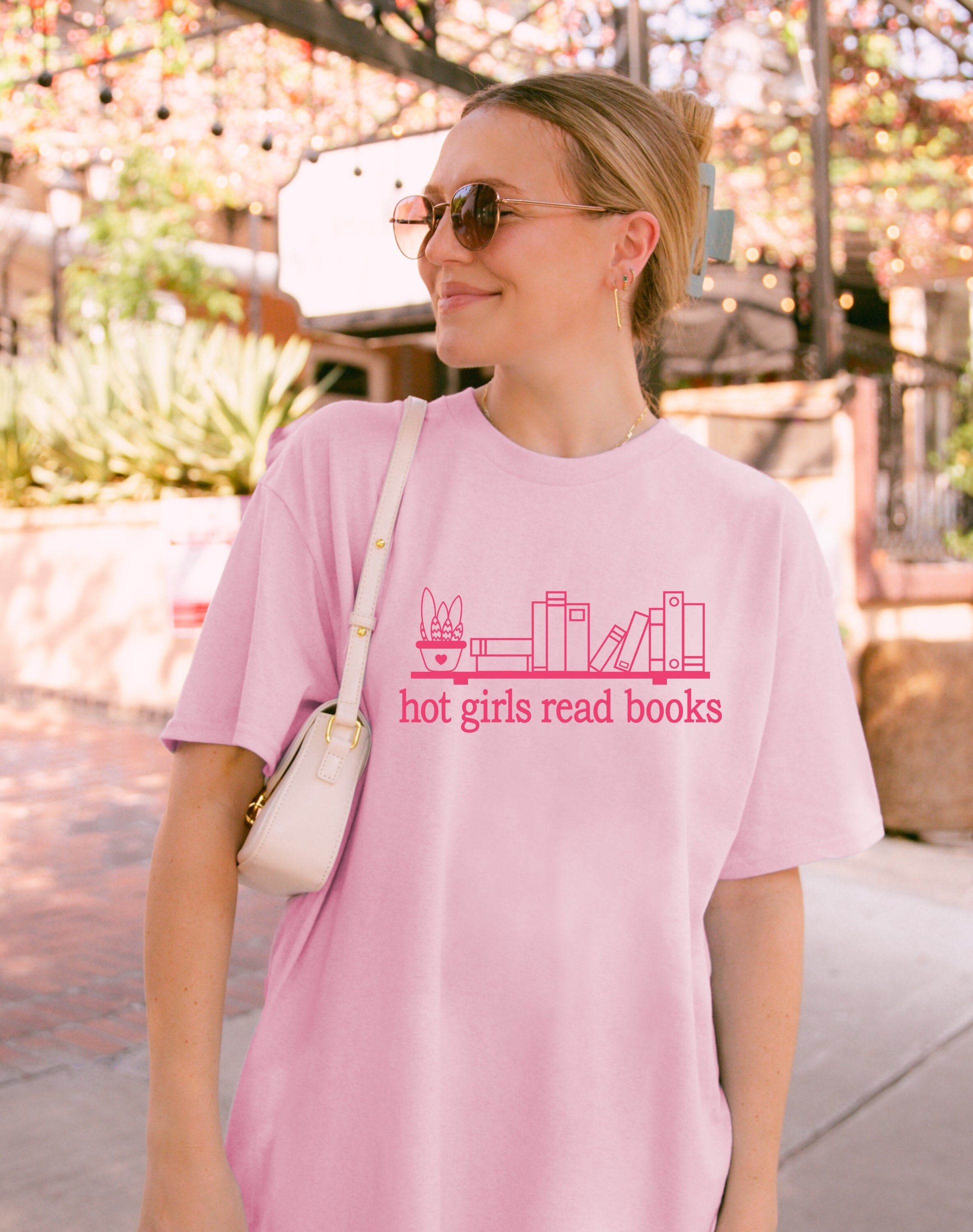 Hot Girls Read Books T-shirt Book Lover Shirt Book Tshirt Women Reading Shirts Book Club gifts bookish Shirt Book Nerd Book Shirt