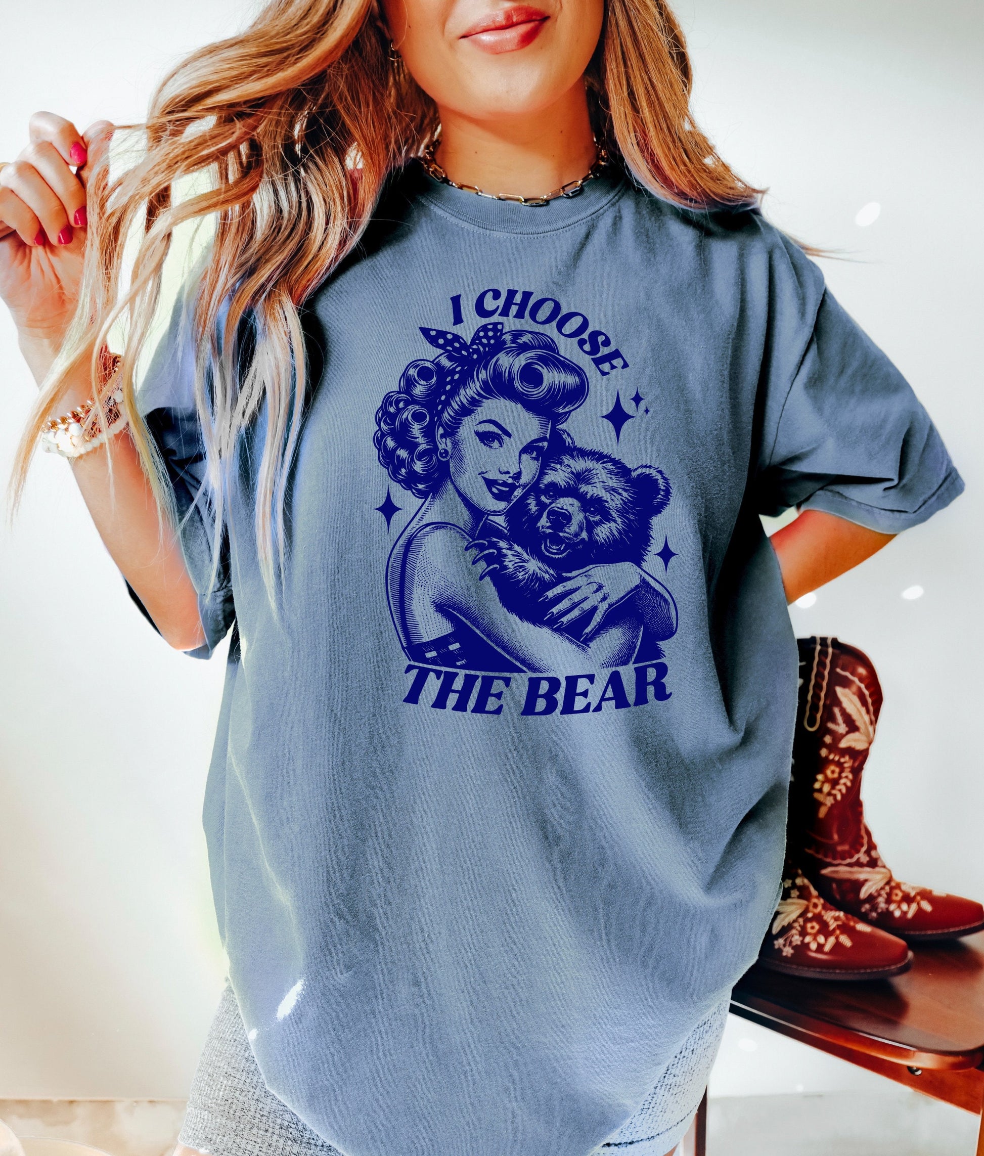 I Choose the Bear Shirt, Oversized Shirt, Retro Housewife, Funny Sarcastic Adult Humor, Trendy Tee, Comfort Colors Shirt