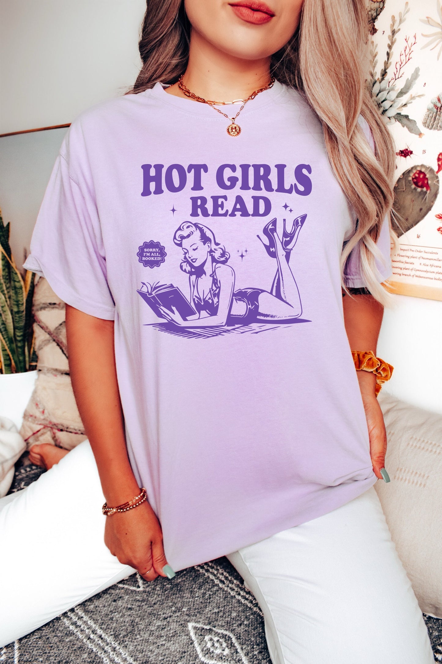 Book Shirt Hot Girls Read TShirt Book Lover Shirt Book TShirt women Reading Shirts Book Club Shirt Comfort Colors