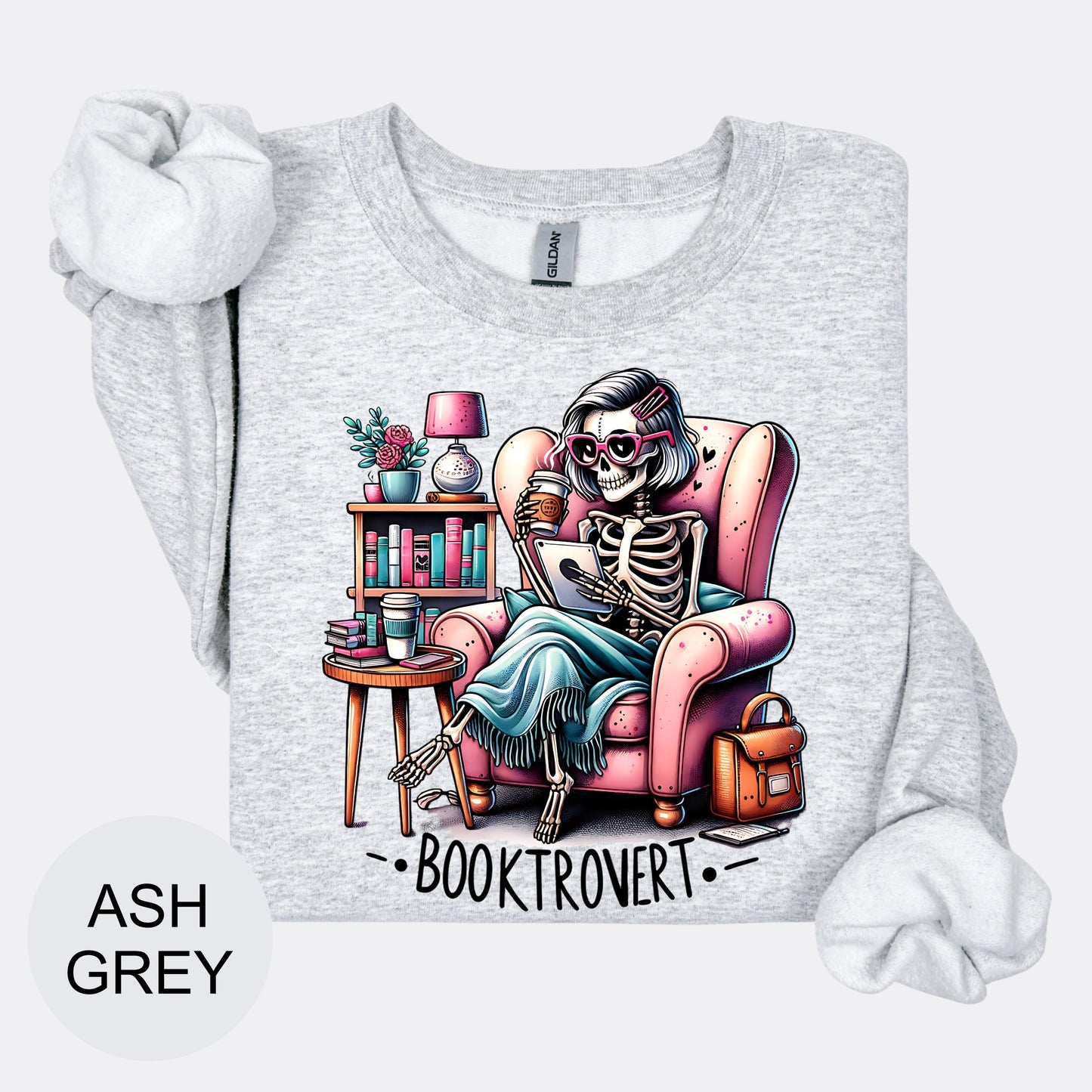 Booktrovert Shirt Funny Reading T-Shirt Cozy Reader Sweatshirt Book Lover Gift Literary Tee Introvert Shirt for Women Bookish Top
