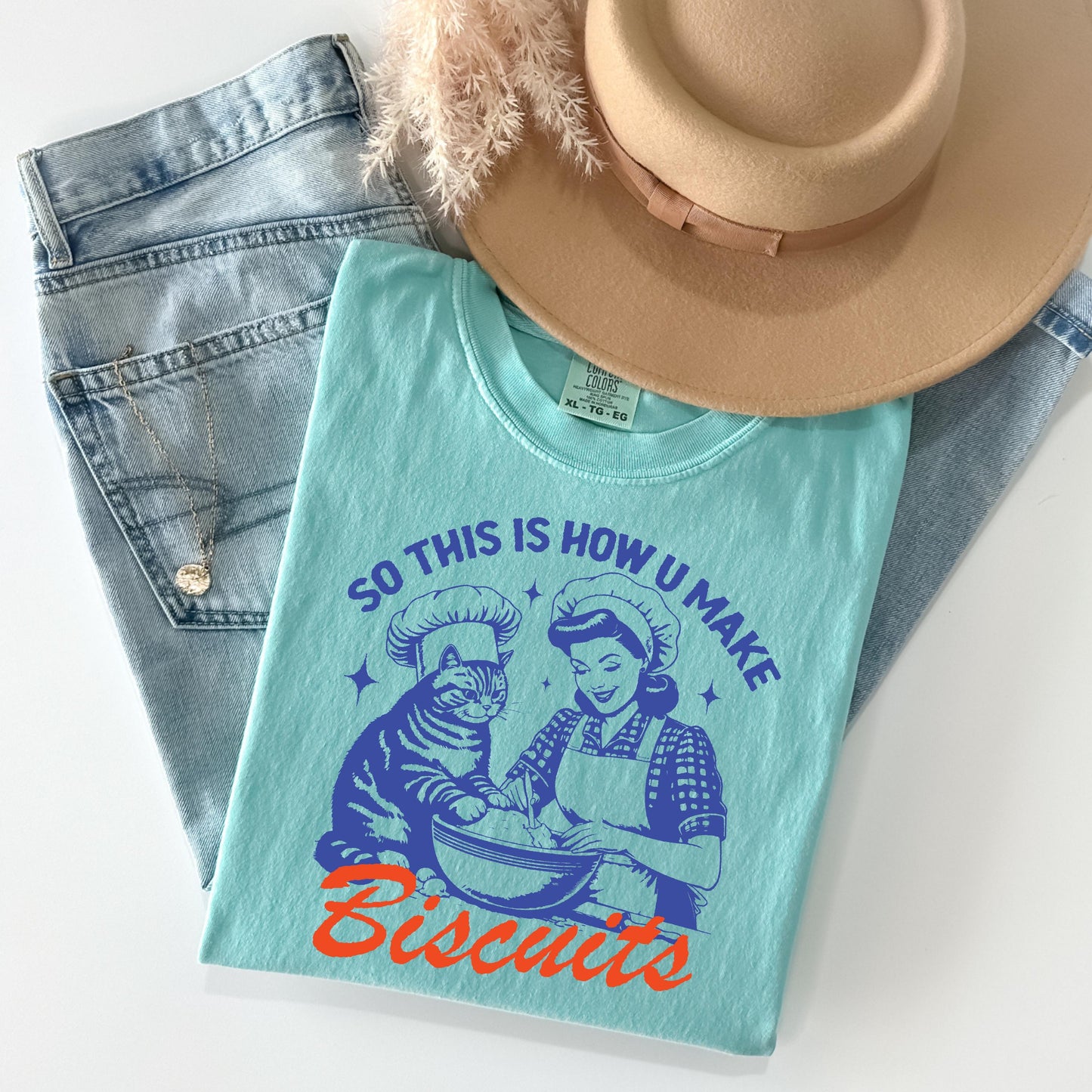 Cat T-shirt, Funny Biscuits Cat Lover Gift, Cute Animal Lover Tee, Unisex Casual Top, Pet Mom Shirt, Comfortable Graphic Tee