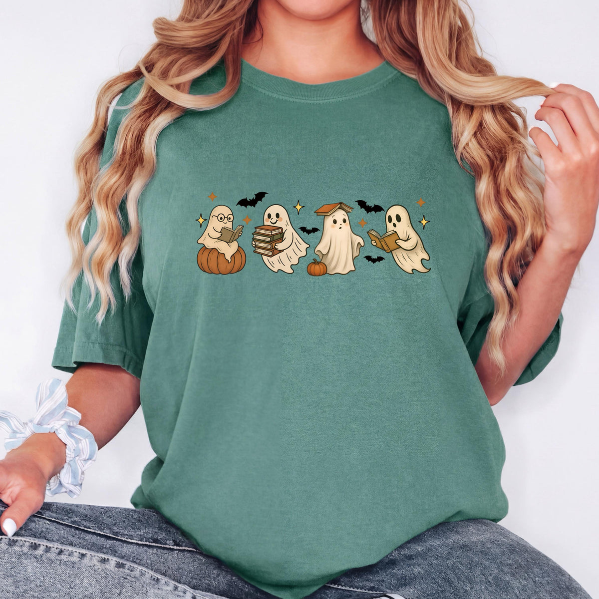 Bookish Ghosts Halloween Shirt Reading Ghost Tee Cozy Fall Sweatshirt Hoodie Spooky Book Lover Top Cute Ghost Shirt for Readers