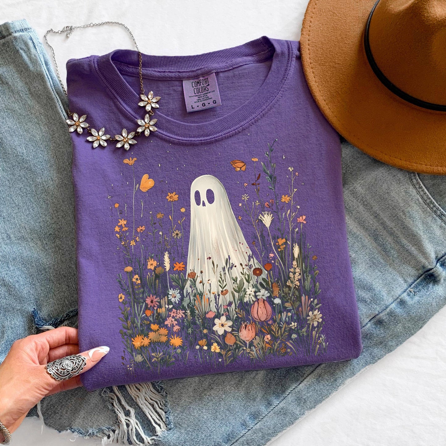 Ghost Wildflower Shirt, Cute Halloween Ghost Tee, Floral Ghost T Shirt, Spooky Cottagecore Shirt, Fall Graphic Tee, Comfort Colors Shirt