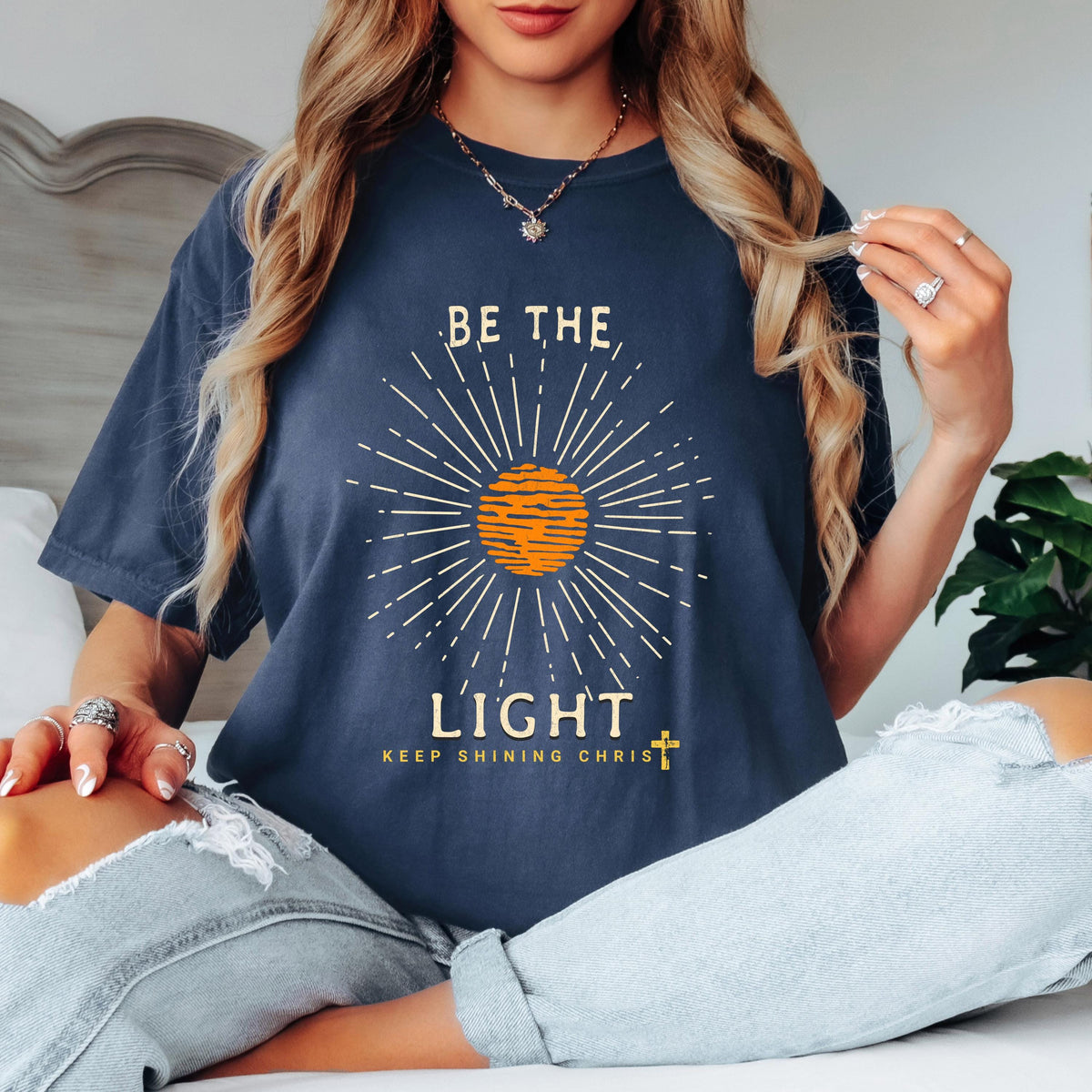 Be the Light Christian Shirt, Keep Shining for Christ Tee, Faith Graphic Tee, Inspirational Bible Verse Shirt, Comfort Colors Christian Tee