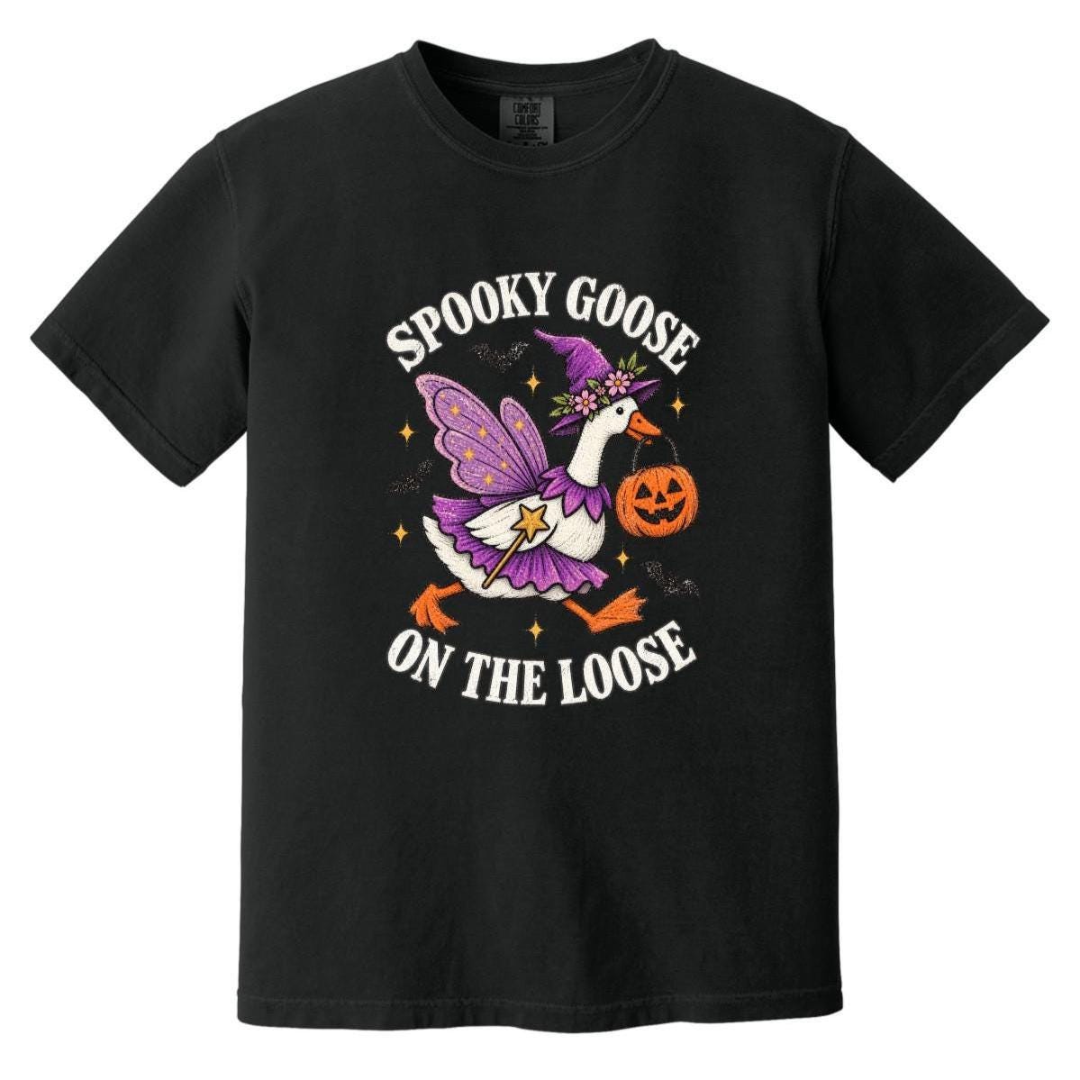 Vintage Halloween Spooky Goose on The Loose Shirt, Comfort Colors Silly Goose Tee, Retro Funny Graphic T-Shirt, Cute Halloween Tee