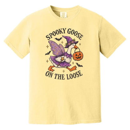 Vintage Halloween Spooky Goose on The Loose Shirt, Comfort Colors Silly Goose Tee, Retro Funny Graphic T-Shirt, Cute Halloween Tee