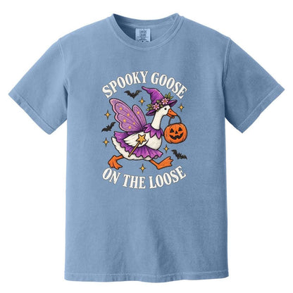 Vintage Halloween Spooky Goose on The Loose Shirt, Comfort Colors Silly Goose Tee, Retro Funny Graphic T-Shirt, Cute Halloween Tee