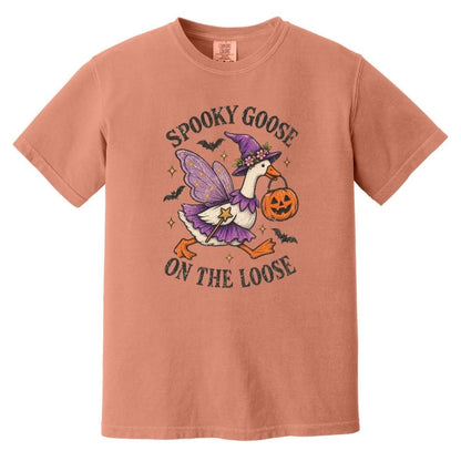 Vintage Halloween Spooky Goose on The Loose Shirt, Comfort Colors Silly Goose Tee, Retro Funny Graphic T-Shirt, Cute Halloween Tee