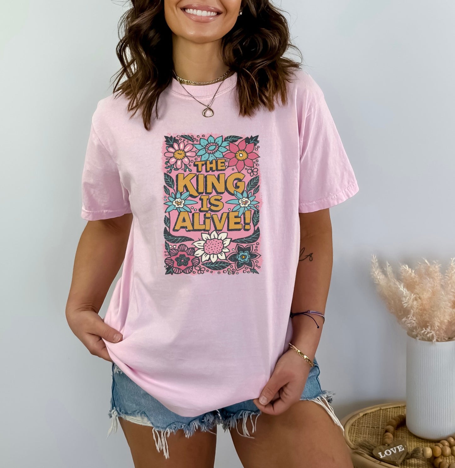 The King is Alive Christian Easter Shirt